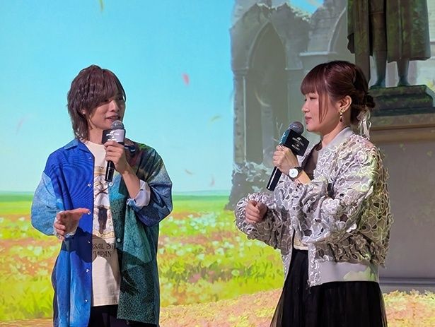 アトラクションの話で盛り上がるふたり