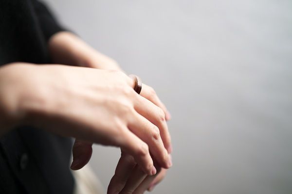 アクリルの美を引き出す。内田工芸所のアクセサリーブランド・uncreated誕生