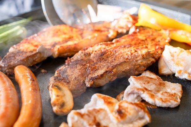  どのプランでも、デパ地下から厳選された肉を、存分に堪能することができるのも魅力