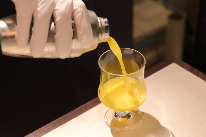 レトロ空間で豪華なパフェや色とりどりのランチを。フルーツ専門カフェ「日々の果物」