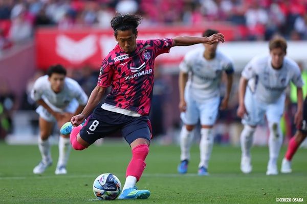 関西外大の留学生がセレッソ大阪のアンケートに協力！スタジアムで試合を観戦し回答