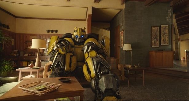 スピンオフも作られるほどの人気シリーズとなった(『バンブルビー』) [c] Paramount Pictures /Courtesy Everett Collection