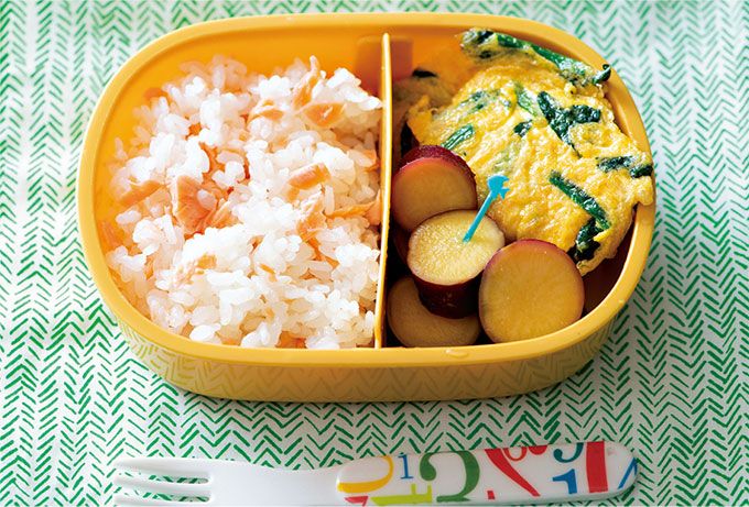 【月～金を鮭おかず弁当で！】すき間を埋める「ミニおかず」や、詰め方のポイントも伝授！「鮭おかず1週間弁当」の画像6