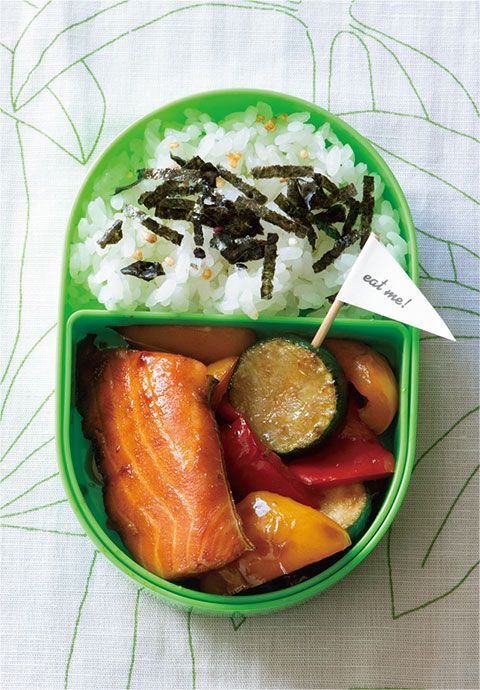 【月～金を鮭おかず弁当で！】すき間を埋める「ミニおかず」や、詰め方のポイントも伝授！「鮭おかず1週間弁当」の画像10