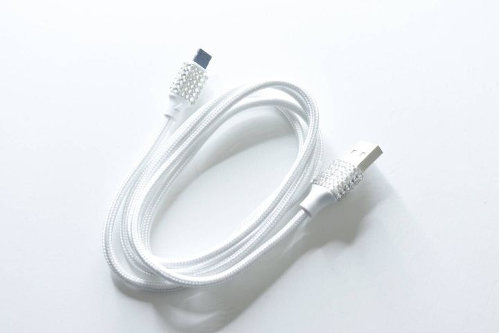 充電専用ケーブル（ライトニング、5V／2.4A、1m、ラインストーンコネクタ）