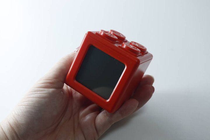 ダイソーのブロック型デジタルタイマー時計のビジュアル