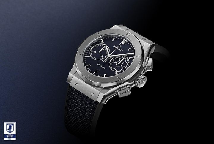 画像1: Hublot Classic Fusion Chronograph Titanium Blue Victory