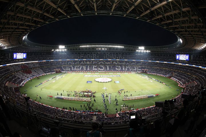 サッカー・ワールドカップ（Ｗ杯）日本代表の壮行試合の選手入場（撮影：2026年05月31日、時事）