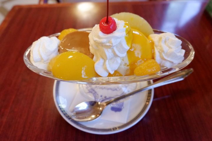 「プリンアラモード」920円