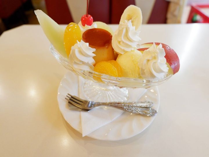 「プリンアラモード」1200円