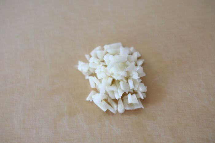 にんにく、野菜室に入れてたら損！実は「冷凍」が正解だった♡今知っておきたい長持ち保存ワザ