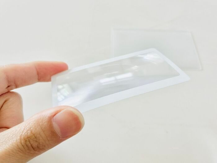 【キャンドゥ】財布や手帳に入れておくと安心な“透明カード”の正体は？こんなに薄いのに働きモノなんです！