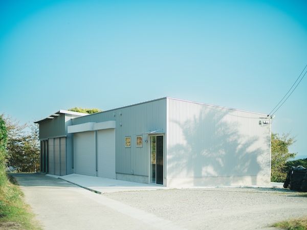淡路島の耕作放棄地を再生し、香りへと変換。精油ブランド「maf」が3製品を発表