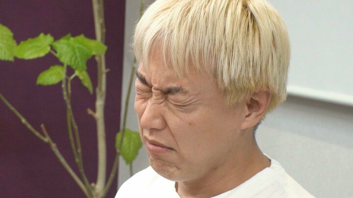 【写真・画像】「キャバ嬢が残したご飯を…」 月収明かしたお見送り芸人しんいち「芸能人みんなもっと貰ってる！」 1枚目