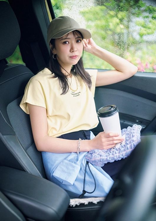 毎日コーデ 小林由依 ドライブ
