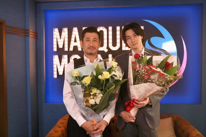 ドラマ『月夜行路 ―答えは名作の中に―』に出演する栁俊太郎＆栁俊太郎 （C）日本テレビ width=