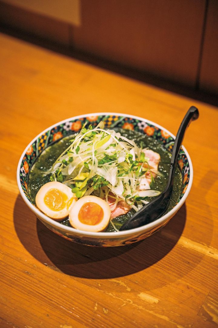 亀戸煮干中華蕎麦つきひのたっぷり生青海苔の冷やし煮干蕎麦