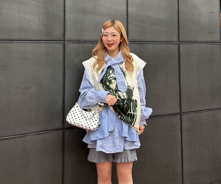 【SNAP】シャツワンピのネクタイをリボン結びにしてアレンジ！ 山田友香 さん