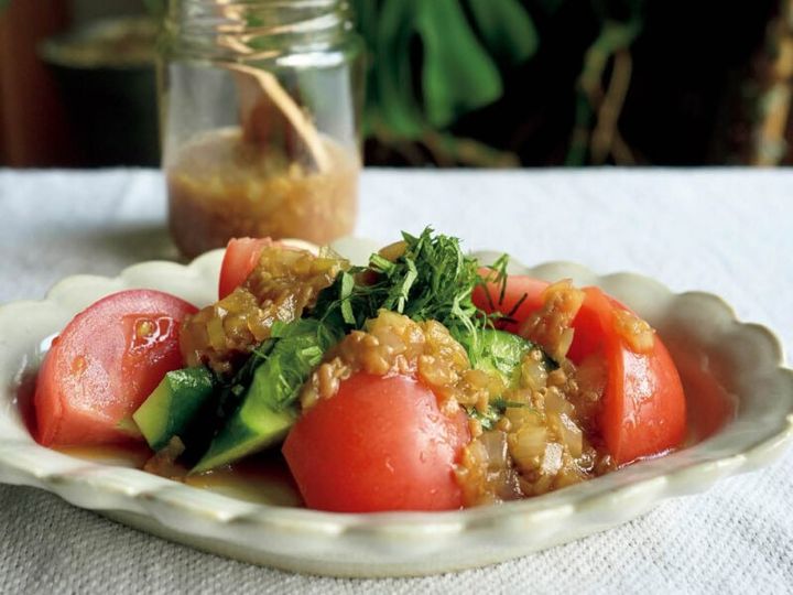 しょうゆ麹で旨味＆甘みをぎゅっと閉じ込めた「極上の玉ねぎドレッシングサラダ」