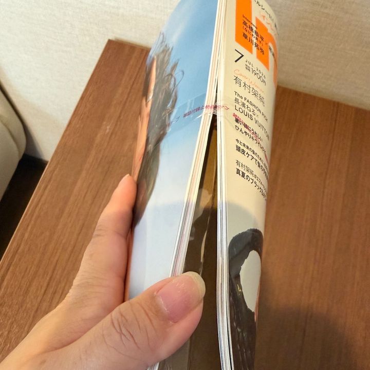 インレッドのキウイが予約なしで買えた！実物の赤色トートが可愛すぎ◎