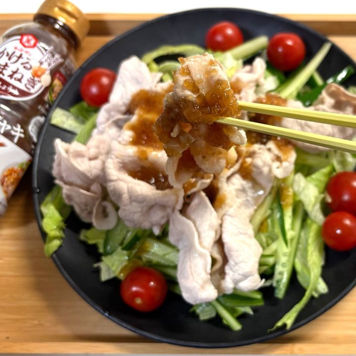 キッコーマンからコレ1本で味が決まる「かけるたまねぎ」シリーズが登場！2種類を試してみた