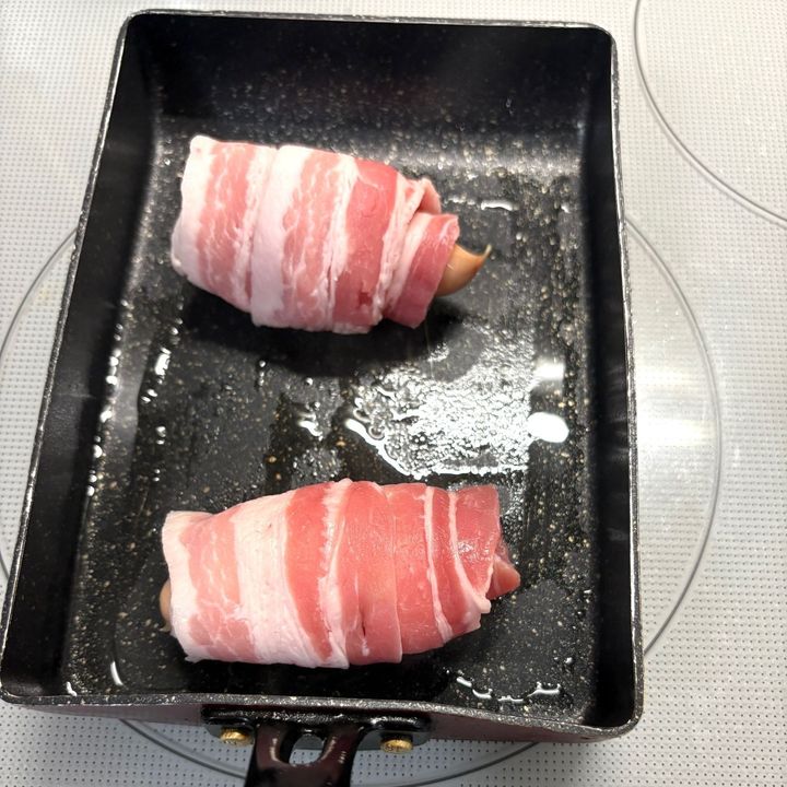 燻製屋熟成ウインナーのアレンジレシピ「和風ドッグ」「肉肉巻き」