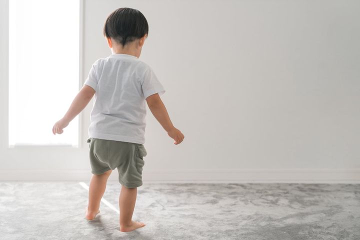 自閉症と診断される前に息子に現れていた兆候とは？（画像はイメージ）