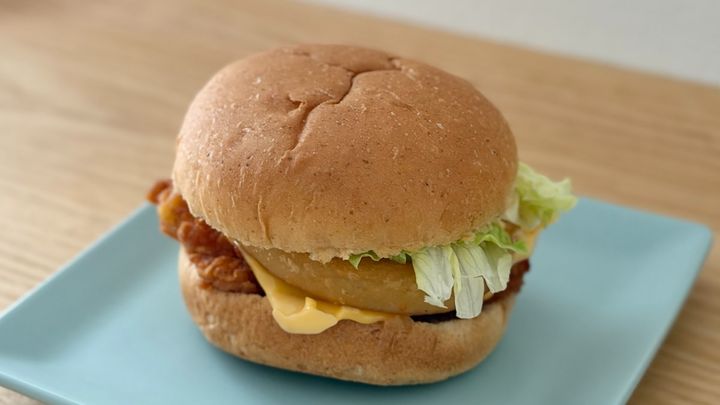味もボリュームも大満足！【ケンタッキー】ガッツリ系の数量限定バーガー