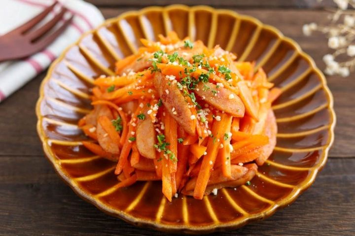 にんじんのナポリタン風炒め
