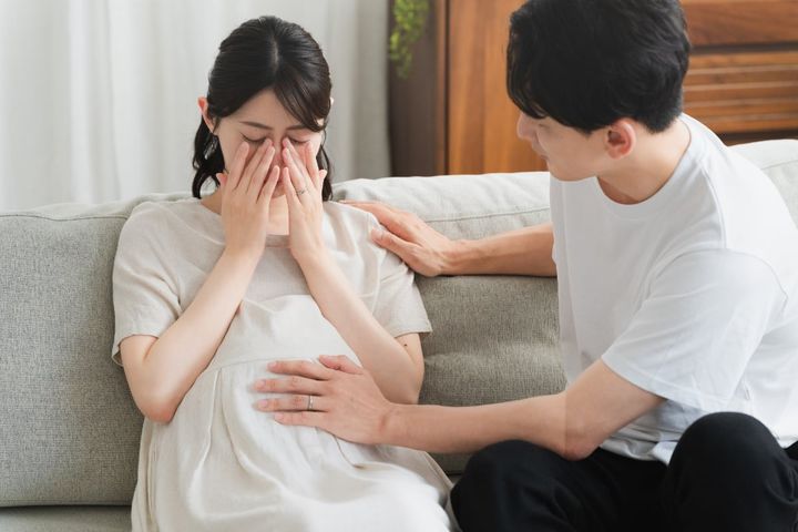 妻の妊娠中に夫が不倫する原因とは？（画像はイメージ）