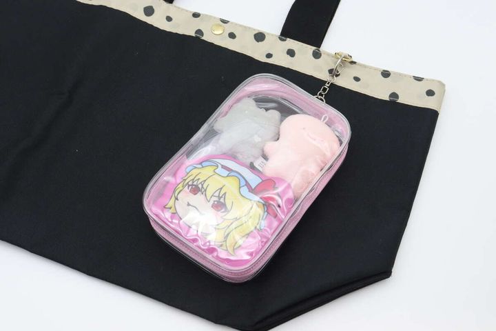 ギンガムチェック推し活ビニールポーチ（パープル、グリーン、ピンク） 使用例