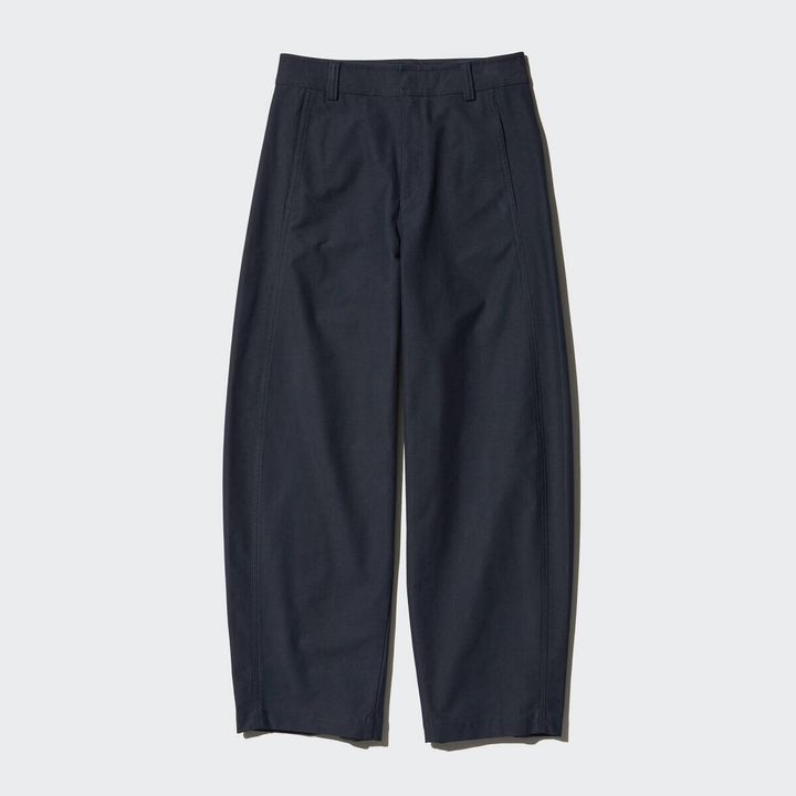 ユニクロのジャージーバレルレッグパンツ
