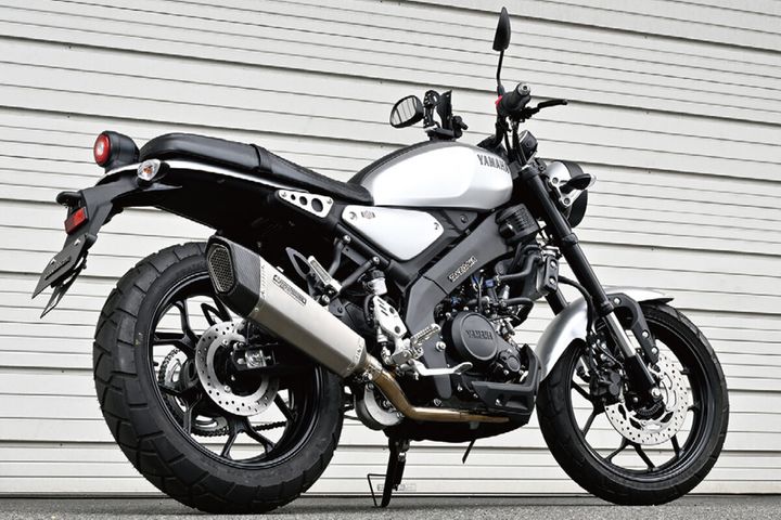 【XSR125カスタム】お洒落上級者の選択！SP武川の「ハイパースポーツマフラー」でスタイリッシュに！