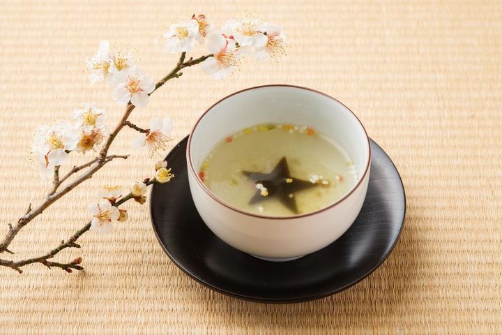 「厄除けこんぶ茶（祈祷済み）」初穂料2000円 ※写真はイメージです／写真提供：晴明神社