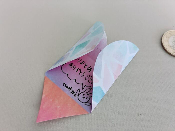 【ダイソー】これ110円でいいの！？1分で完成する“ハートの封筒”が可愛すぎた♡