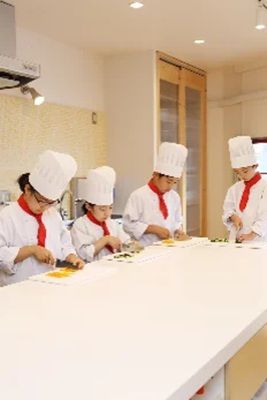【東京都港区】親子で学ぶ食育イベント「お鍋でごはんを炊いておにぎらずを作ろう」開催！