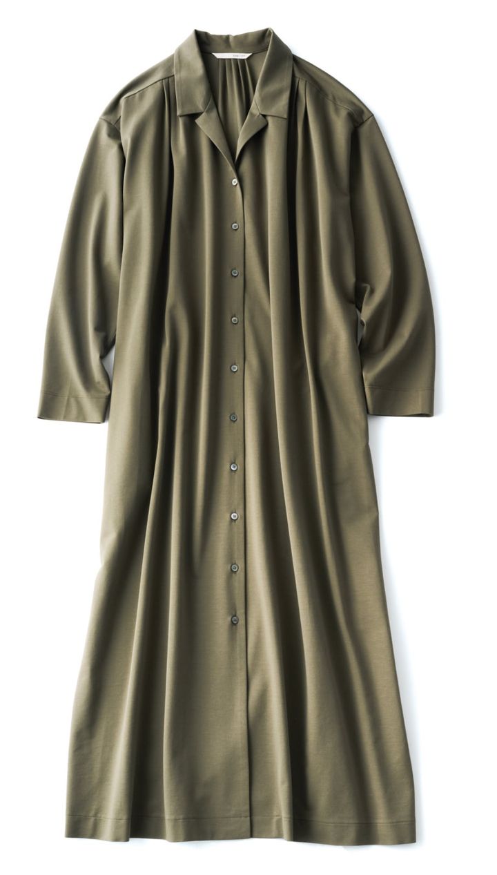 ワンピース¥28,600／カリテ（カリテ スケープ コレド日本橋店）
