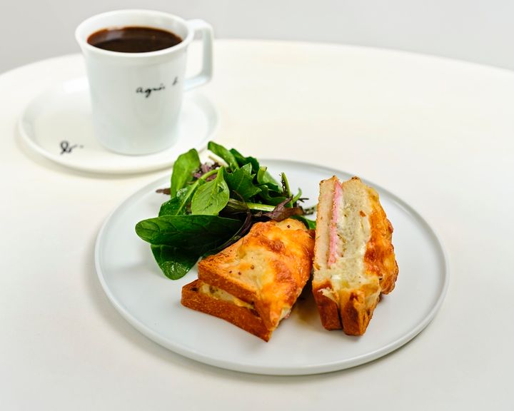 写真提供：アニエスベー カフェ神戸阪急店／Photo：Yoshiki Okamoto