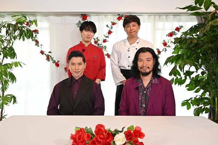 6月16日放送の『黄金のワンスプーン！』より（後列左から）宮舘涼太（Snow Man）、平子祐希（アルコ＆ピース）、（前列左から）本木雅弘、青木崇高 （C）TBS width=