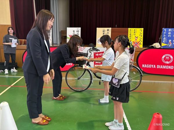 【愛知県名古屋市】名古屋ダイヤモンドドルフィンズが、小学校で「みんなで守ろう！交通安全教室」を実施