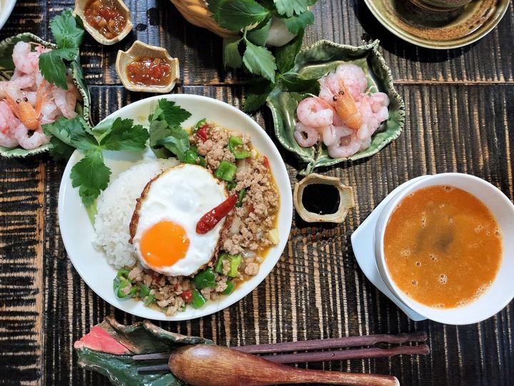 簡単！絶品！濃厚海老のタイ風スープ！コク旨！甘海老の頭出汁にひと手間！