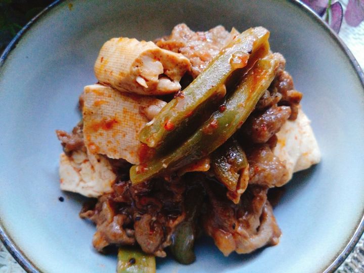 コリコリ食感の山くらげをプラス！山くらげ入り麻婆豆腐