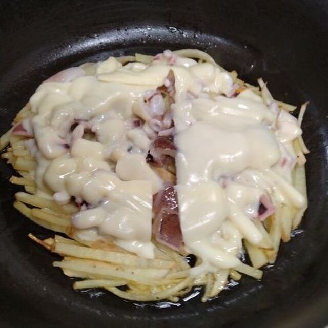 チーズを重ねる