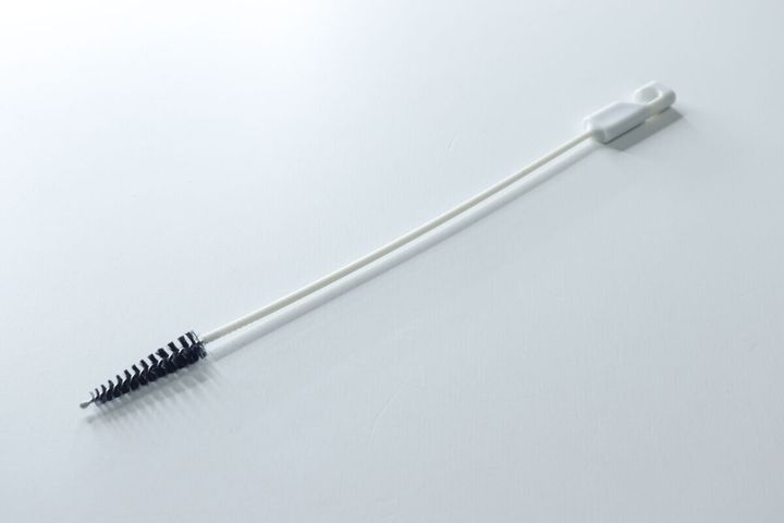 自在に曲がるストロー洗いブラシ