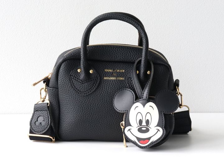 宝島社ムック付録YOUNG＆OLSEN The DRYGOODS STORE SHOULDER BAG BOOK with Disney MICKEY MOUSE2