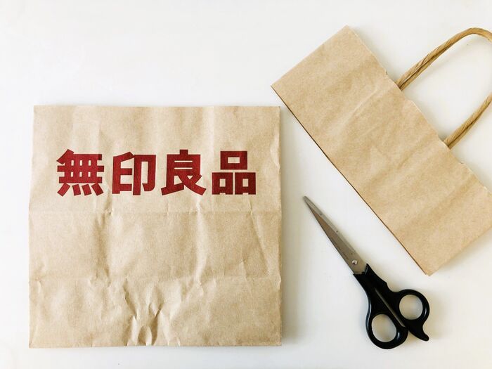 捨てるの待って！『無印良品の紙袋』をリメイク！身近なシーンで役立つ活用アイデア3選
