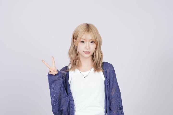 【写真・画像】華やかなビジュアルが話題の実力派ガールズグループizna、最近メンバーの中で流行っていることは？初のバラエティで新たな一面披露 6枚目