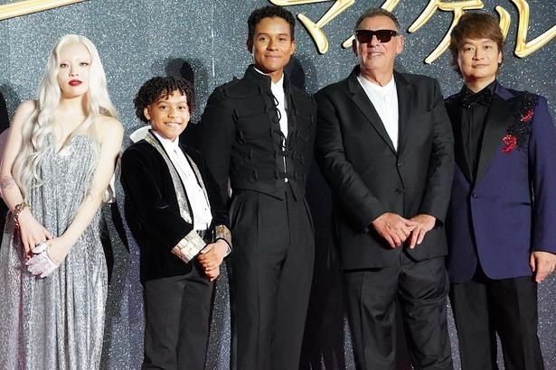 【写真を見る】『Michael／マイケル』のレッドカーペットパーティーにジャファー・ジャクソン、ジュリアーノ・ヴァルディ(幼少期のマイケル役)らが登壇し香取慎吾が大感激 取材・撮影/成田おり枝