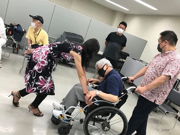 指定難病患者に「命を燃やしている？」と問われながら