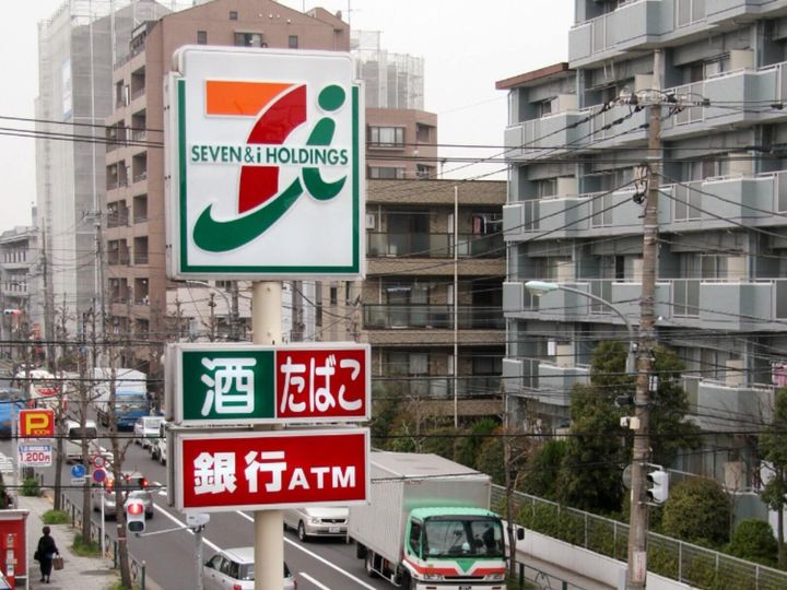 セブン-イレブン公式Xは6月9日に投稿を更新。チョコミント新商品2種を発表し、反響を呼んでいます。（サムネイル画像出典：PIXTAより）